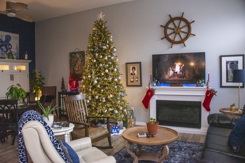Stephen Freeman’s Heritage Creek home combines nautical themes along with family keepsakes.